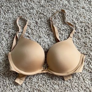 Pink brand nude bra